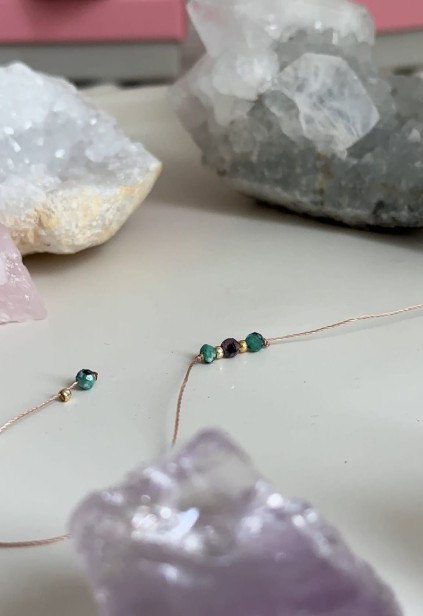 zoisyt z rubinem rubin Bransoletki szczęścia z kamieni naturalnych Bransoletki z cytrynem, kwarcem różowym Bransoletki z intencją na sznurku.jpeg