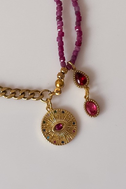 naszyjnik z rubinem, choker z kamieni naturalnych, naszyjnik z łańcuszkiem pancerką, unikat