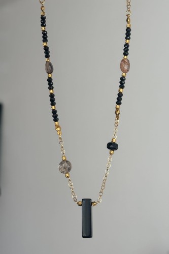 naszyjnik z obsydianu, naszyjnik z onyksu, naszyjnik z kwarcu z rutylem, biżuteria handmade, unikatowy naszyjnik
