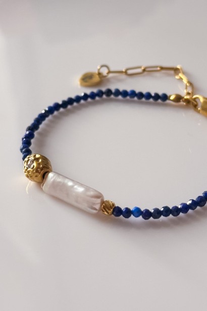 naszyjnik z lapis lazuli i perłą, komplet biżuterii z lapisem, ręcznie robiona biżuteria, elegancka biżuteria damska, zestaw biżuterii na prezent, perła naturalna biżuteria, stal szlachetna 316L