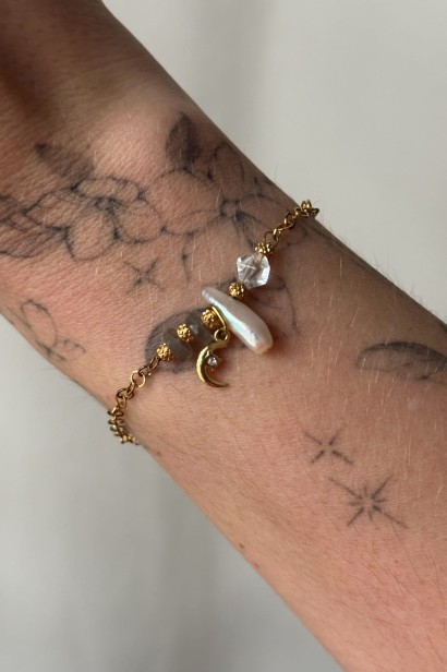 bransoletka z perłą i labradorytem, bransoletka księżyc, delikatna bransoletka handmade, bransoletka z kryształem górskim, biżuteria z kamieni naturalnych