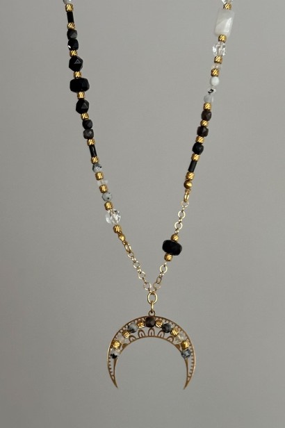 Naszyjnik lunula z obsydianem i turmalinem, kamienie naturalne, księżyc, biżuteria handmade, stal szlachetna, unikat Lulobelia.