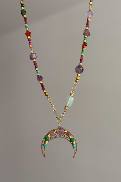 Naszyjnik lunula dopaminka z kolorowymi kamieniami naturalnymi, akwamaryn, rubin, malachit, unikat Lulobelia, biżuteria handmade.