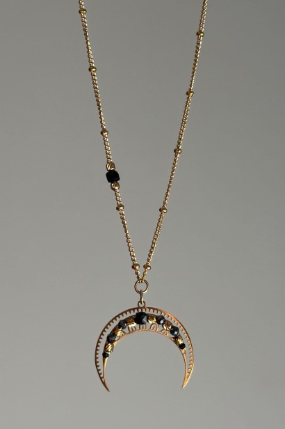 naszyjnik z lunulą lunula z czarnym turmalinem naszyjnik z hematytem biżuteria symboliczna damska naszyjnik z księżycem stal szlachetna lunula ochronna biżuteria biżuteria handmade z kamieni naturalnych