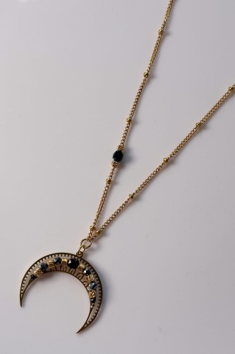 naszyjnik z lunulą lunula z czarnym turmalinem naszyjnik z hematytem biżuteria symboliczna damska naszyjnik z księżycem stal szlachetna lunula ochronna biżuteria biżuteria handmade z kamieni naturalnych