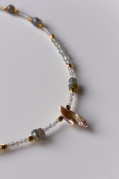 choker z perłą naszyjnik z labradorytem biżuteria intuicji choker handmade stal szlachetna naszyjnik symboliczny damski biżuteria z perłą naturalną labradoryt naszyjnik