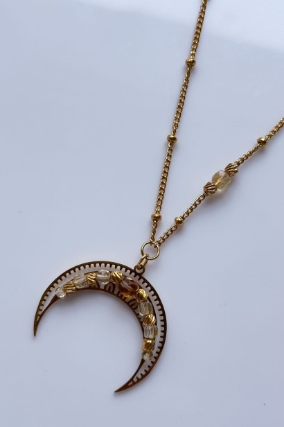 lunula z cytrynem, naszyjnik z księżycem handmade, biżuteria dobrostanu, cytryn naszyjnik damski, symboliczna biżuteria dla kobiet, złoty naszyjnik z lunulą, biżuteria z przesłaniem, cytryn stal szlachetna