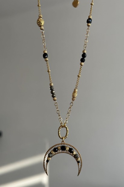 naszyjnik lunula z czarnym turmalinem, lunula z pirytem, naszyjnik z pirytem stal szlachetna, naszyjnik talizman sprawczości, biżuteria symboliczna lunula, regulowany naszyjnik stal szlachetna, lulobelia