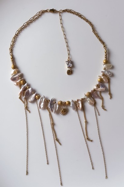 perłowa kolia boho, naszyjnik z perłami i słońcem, unikatowa kolia z perłami, biżuteria celestial boho, perły naturalne naszyjnik, złota kolia z perłami