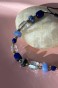 bransoletka z lapis lazuli, bransoletka z kryształem górskim, chalcedon biżuteria, bransoletka na sznurku regulowana, granatowa bransoletka damska, biżuteria z kamieni naturalnych handmade
