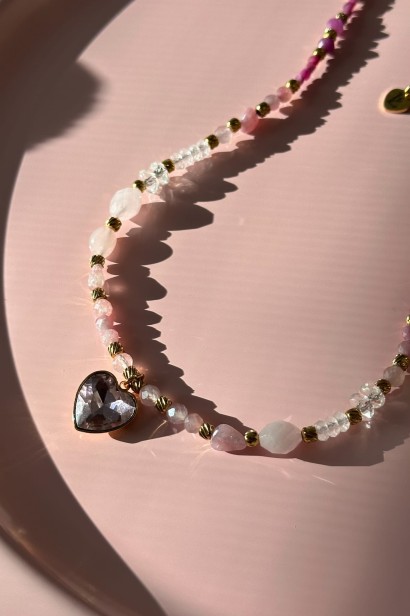 unikatowy naszyjnik walentynkowy, naszyjnik z rubinem, naszyjnik z różowym turmalinem, naszyjnik z kwarcem różowym, naszyjnik z kryształem górskim, naszyjnik serce, biżuteria symbol miłości, prezent dla kobiety