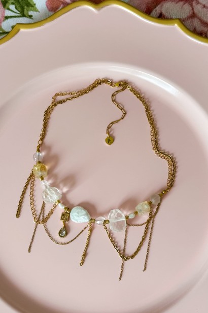 unikatowa kolia, kolia z perłą, naszyjnik z cytrynem, naszyjnik z kryształem górskim, elegancki naszyjnik damski, biżuteria na wyjątkowe wyjścia, luksusowy naszyjnik, złota kolia