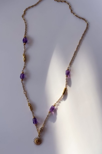 naszyjnik z ametystem naszyjnik z krawatką naszyjnik z ametystem damski biżuteria z ametystem delikatny naszyjnik damski naszyjnik ze stali szlachetnej elegancki naszyjnik z kamieniem naturalnym naszyjnik minimalistyczny damski
