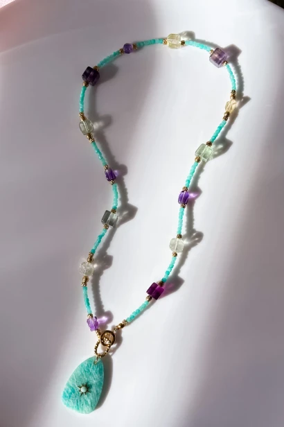 naszyjnik amazonit fluoryt cytryn ametyst beryl naszyjnik morski kamienie naturalne unikatowy naszyjnik z zawieszką amazonit biżuteria handmade letnia złota naszyjnik stal szlachetna kamienie naturalne