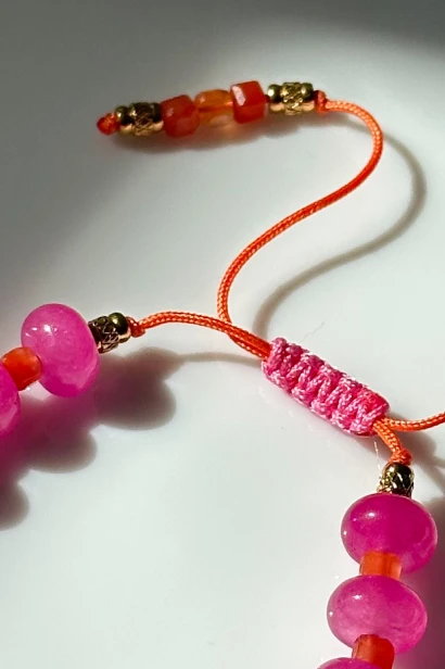 bransoletka jadeit agat pomarańczowy kolorowa bransoletka dopaminka lulobelia bransoletka na sznurku regulowana damska biżuteria handmade kolorowa kamienie naturalne bransoletka różowa pomarańczowa stal szlachetna