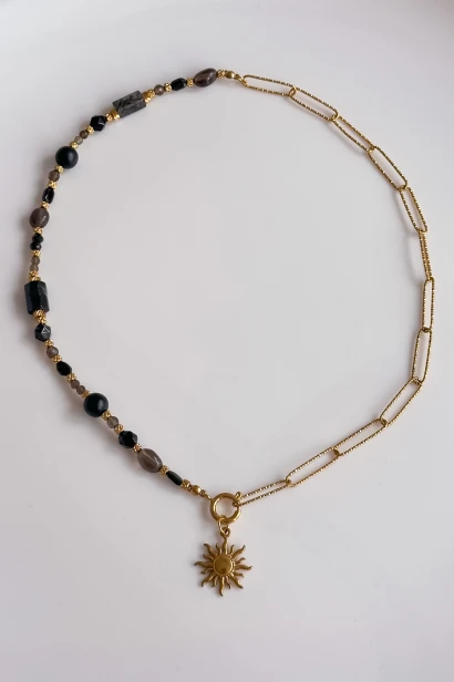 naszyjnik słońce mocy, naszyjnik z kamieni naturalnych czarny turmalin onyks kwarc dymny, biżuteria damska stal szlachetna, naszyjnik ręcznie robiony Polska, naszyjnik z zawieszką słońce, biżuteria symboliczna siła