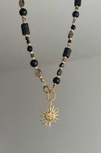 naszyjnik słońce mocy, naszyjnik z kamieni naturalnych czarny turmalin onyks kwarc dymny, biżuteria damska stal szlachetna, naszyjnik ręcznie robiony Polska, naszyjnik z zawieszką słońce, biżuteria symboliczna siła
