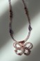 naszyjnik z kwarcu różowego, naszyjnik ametyst turmalin, naszyjnik z motylem handmade, biżuteria z kamieni naturalnych, różowy naszyjnik damski, beading motyl, delikatna biżuteria kobieca, naszyjnik stal szlachetna