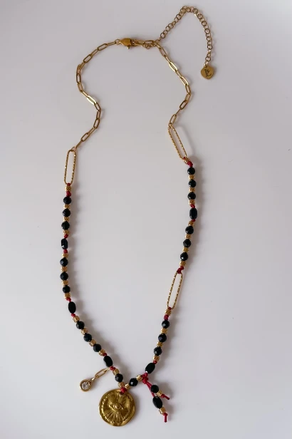 Naszyjnik amulet ochrony Lulobelia nr 232, czarny turmalin, łańcuch paperclip złocony, stal szlachetna, długość 46 cm plus przedłużenie