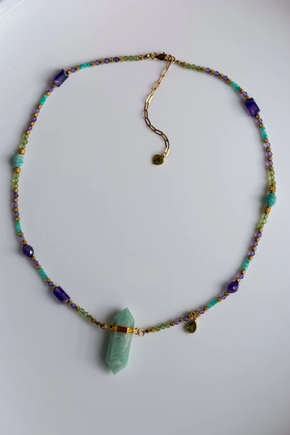 Naszyjnik amulet kobiecej siły Lulobelia, amazonit, ametyst, oliwin, długość 52,5 cm, handmade Polska